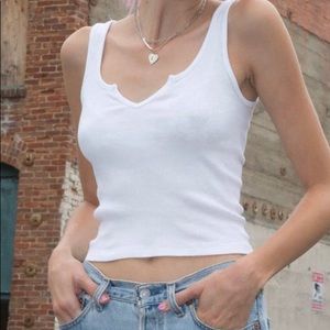 💕Plain white brandy Melville tank 💕